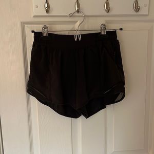 Lululemon hotty hot shorts 4”
